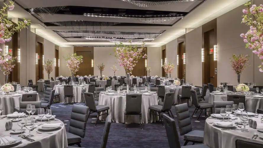 Gala dinner invitation with one-night stay and transport package